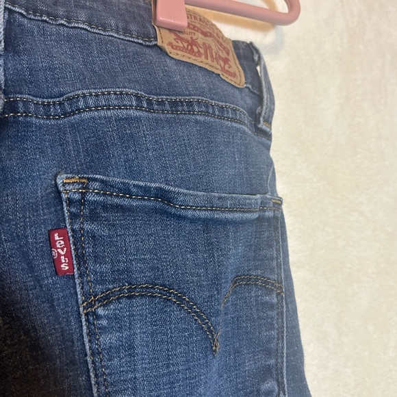 Levi’s 721 High Rise Skinny Jeans - Picture 4 of 4